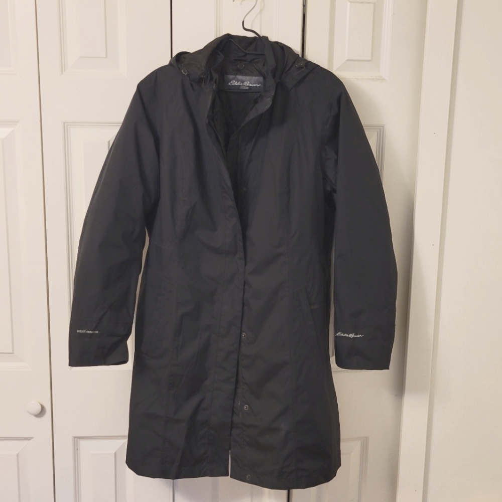 Girl on the go trench